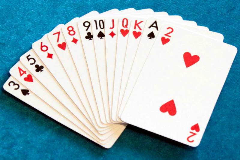 Ghi nhớ giá trị lá bài để biết mạnh hay yếu