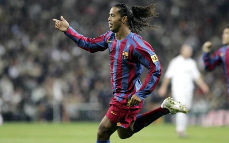 Top 10 Cầu Thủ Vĩ Đại Nhất Mọi Thời Đại 7 Ronaldinho